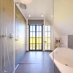 Reetland Am - Luxusplus Reetdachvilla Mit 4 Schlafzimmern, Aussensauna, Loungebereich Und Kamin H09