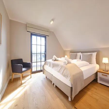 Reetland Am - Luxusplus Reetdachvilla Mit 4 Schlafzimmern, Aussensauna, Loungebereich Und Kamin H09 Dom wakacyjny Dranske