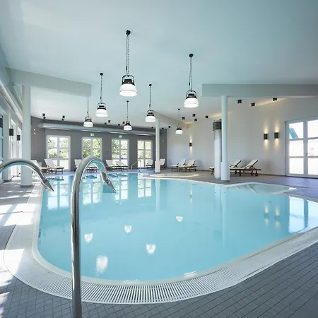 Reetland Am - Luxusplus Reetdachvilla Mit 4 Schlafzimmern, Aussensauna, Loungebereich Und Kamin H09 Villa *